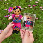 Muñeca de ganchillo personalizada a partir de tu foto con marco de fotos acrílico