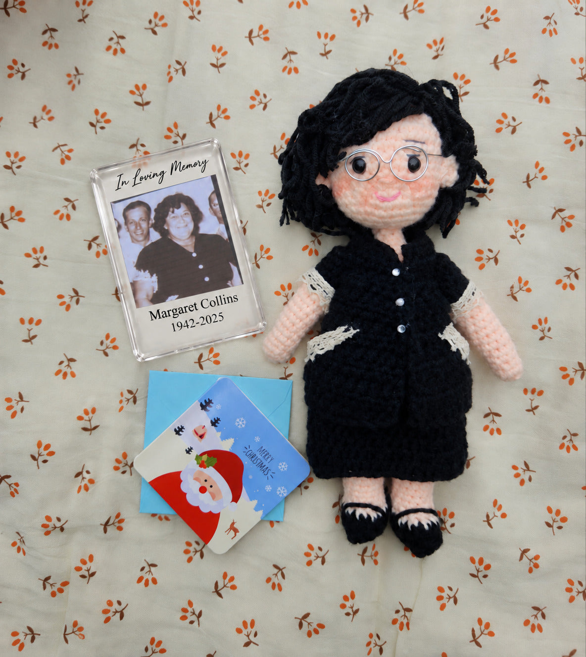 Muñeca de ganchillo personalizada a partir de tu foto con marco de fotos acrílico